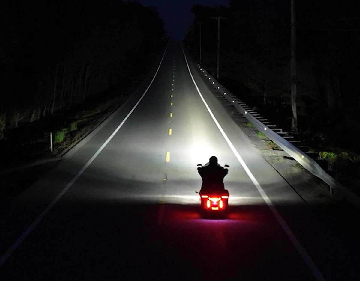 D14 Destroyer LED-strålkastaruppgraderingssats - Harley-Davidson Road Glide