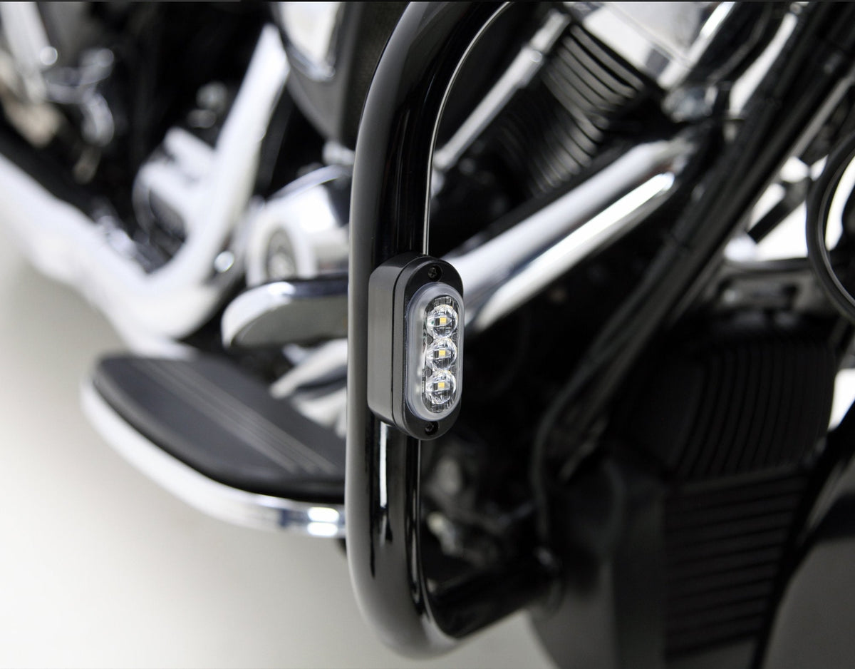 T3-Front-Switchback-LED-Blinkergehäuse mit V-Twin-Motorschutzbügelhalterung