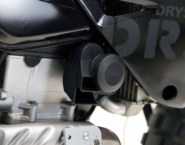SoundBomb™ Split Dual-Tone Air Horn