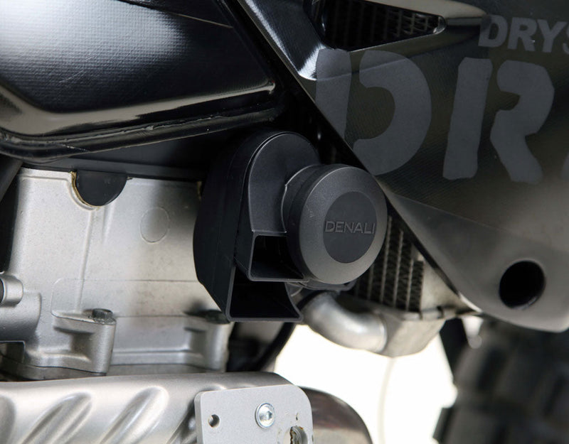 Tromba ad aria compressa bicolore divisa SoundBomb™